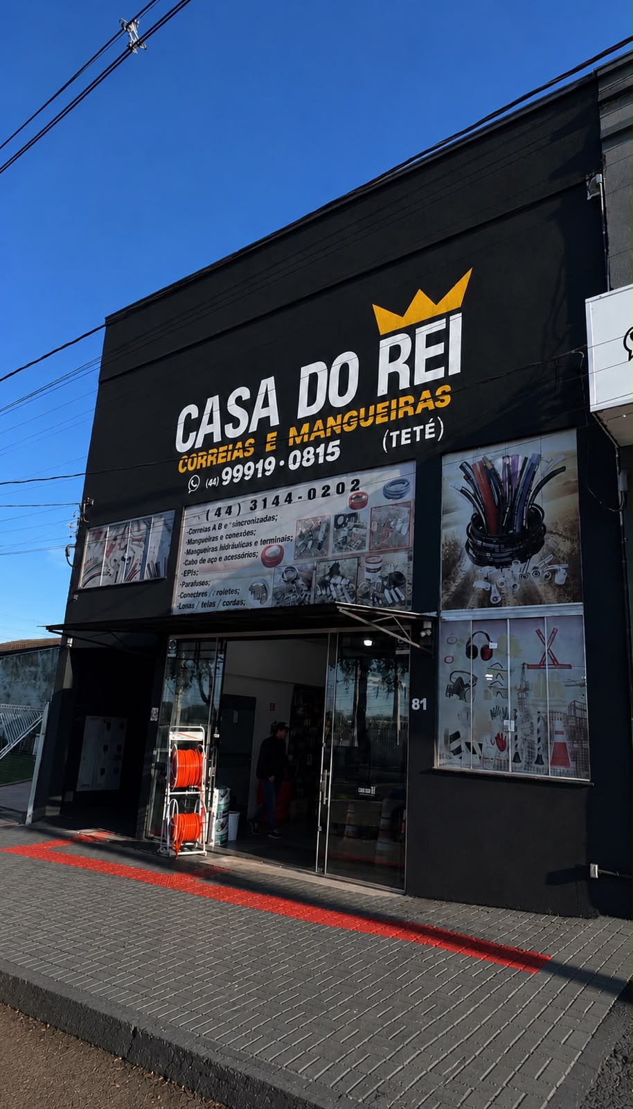 Fachada da Casa do Rei Correias e Mangueiras em Campo Mourão/PR